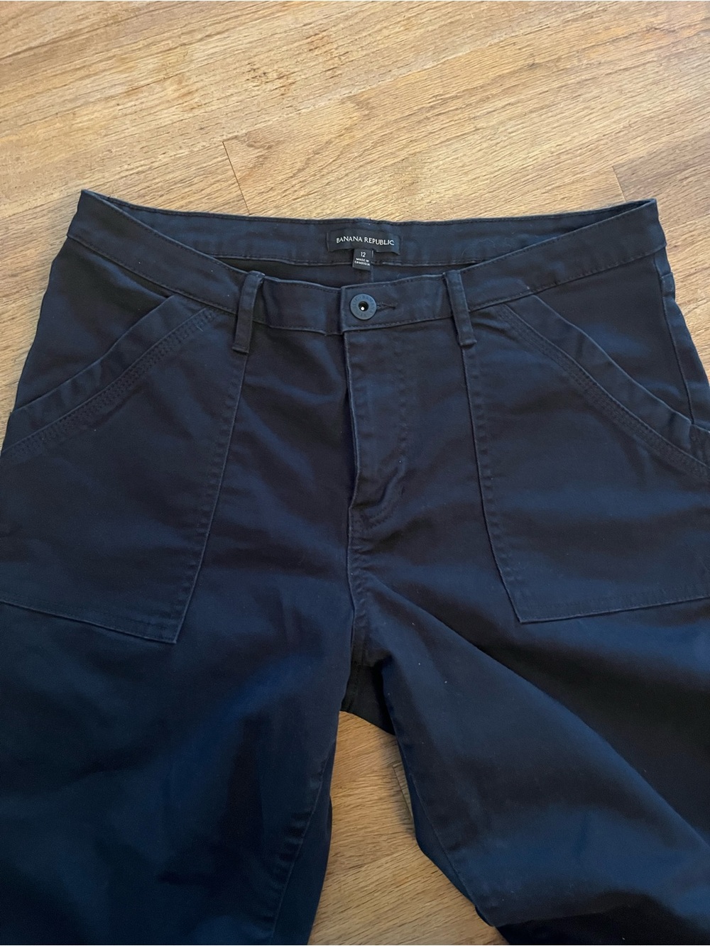 Banana Republic Black Straight-Leg Women’s Jeans - Picture 3 of 6